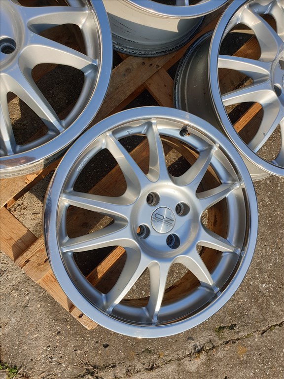17" 4x100 Renault O.Z 3. kép