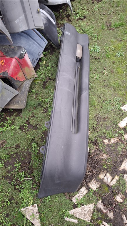 Suzuki Swift III 1995 hátsó lökhárító lámpával 3. kép