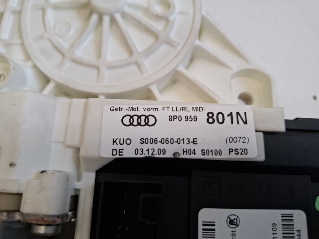 Audi A3 5 ajtós (8P) jobb elsõ ablakemelõ motor 8P0959801N 2. kép