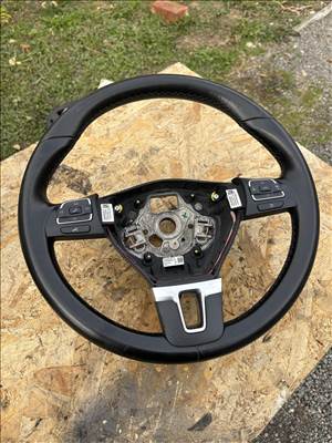 Volkswagen Passat B7 kormány 