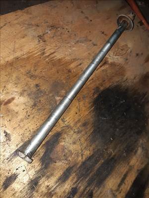 Wartburg 1.3 Lengőkar Csavar