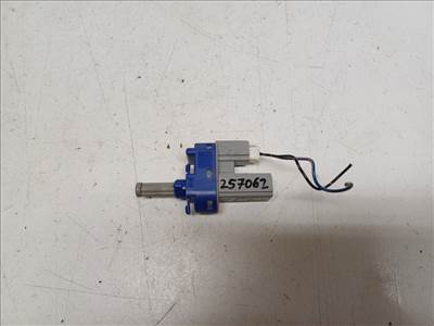 Mazda 2 (DE) kuplungpedál kapcsoló