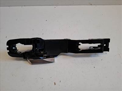 Nissan Leaf (ZE1) bal hátsó kilincsfészek