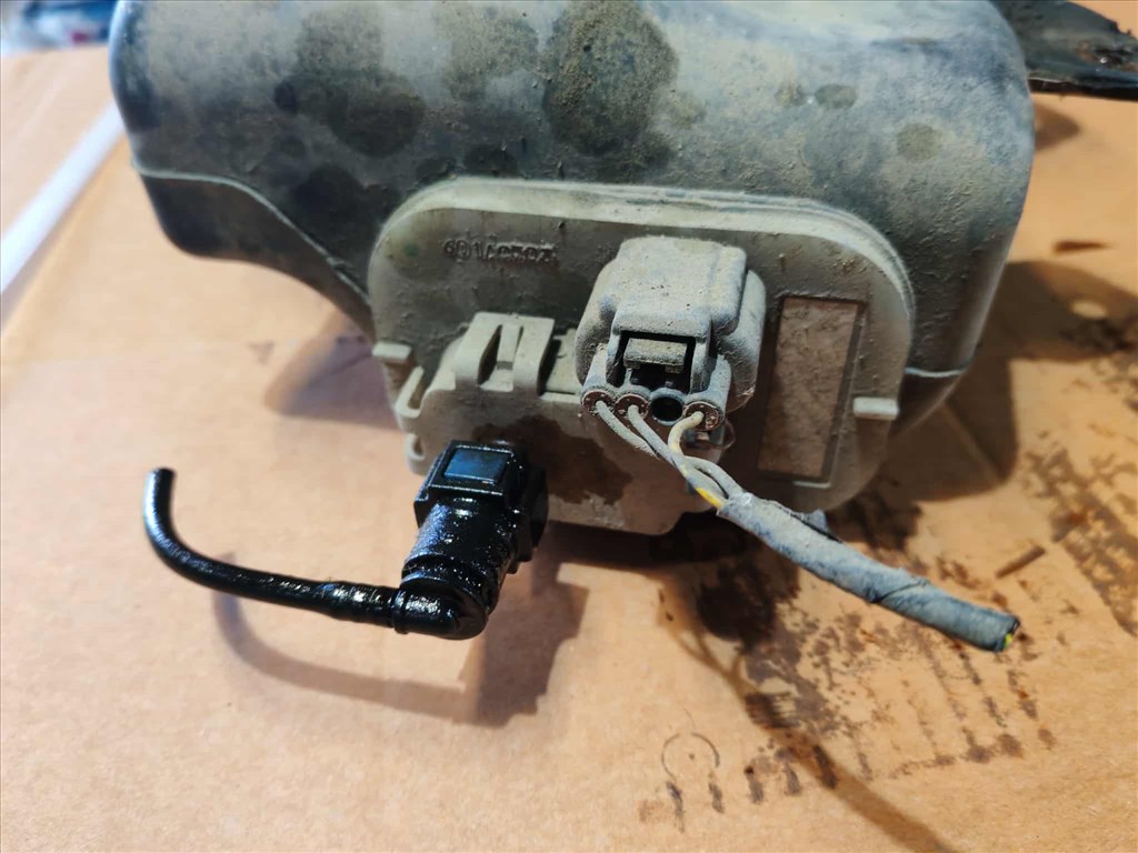 Ford Focus Mk2 FAP tartály 1. kép