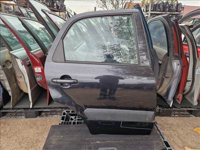 SUZUKI SX4 jobb hátsó ajtó 
