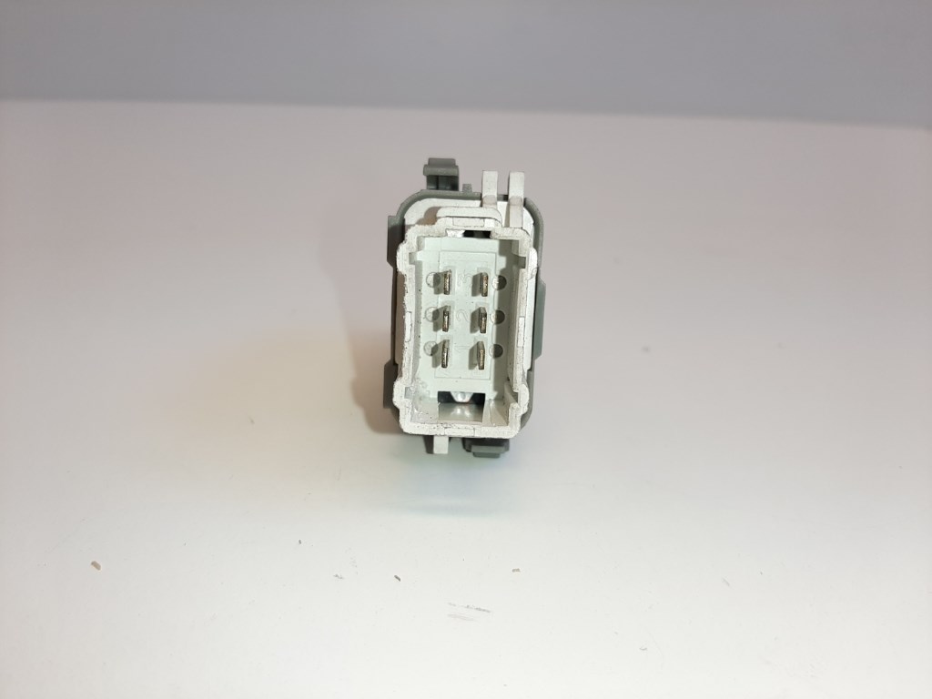 Renault Megane jobb elsõ ablakemelõ kapcsoló 2. kép