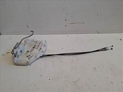 Suzuki SX4 S-Cross jobb első ajtózár 8220161MA0