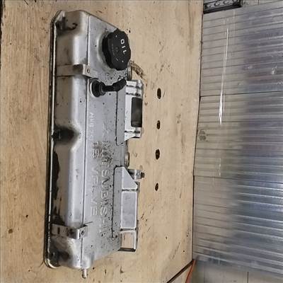 MITSUBISHI COLT 98-03 Szelepfedél