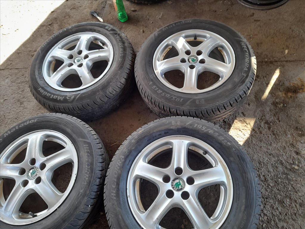  5x100 lyukosztású 6JJ 15" használt (gyári felni) alufelni 3. kép