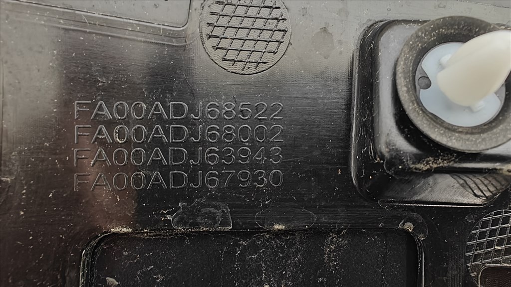 Fiat 500E hátsó rendszámtábla világítás FA00ADJ68522 fa00adj685220000 4. kép