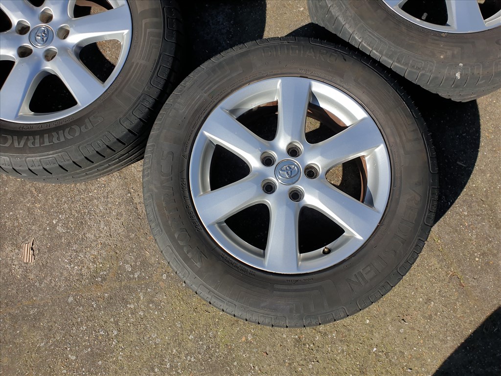 17" 5x114,3 Toyota RAV 4 4. kép