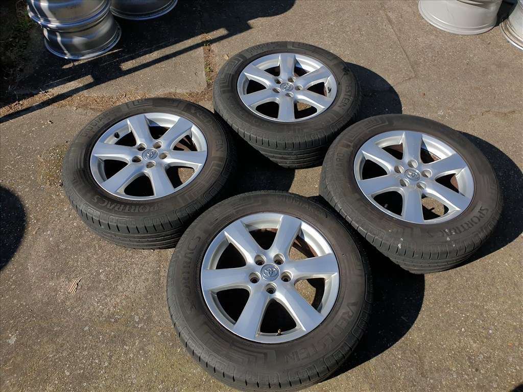 17" 5x114,3 Toyota RAV 4 7. kép