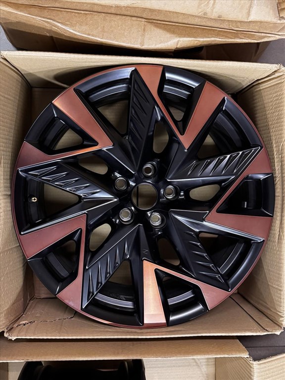 R19 Original Seat 8J ET40 - 5FF601025R / 5FF 601 025R 1db felni alufelni 1. kép