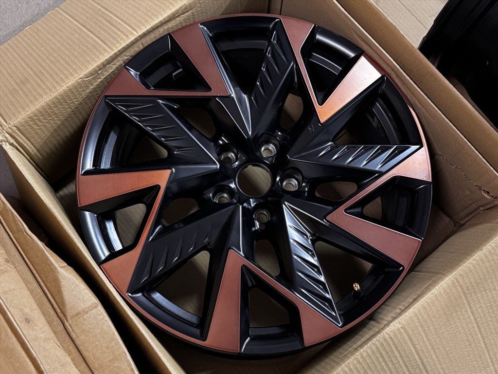 R19 Original Seat 8J ET40 - 5FF601025R / 5FF 601 025R 1db felni alufelni 2. kép