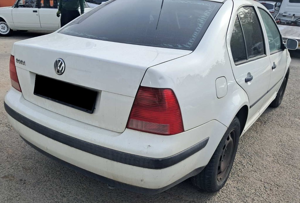 2003 VW Bora 1.4 16V benzin, manuális - BONTÁS 5. kép