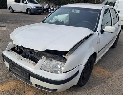 2003 VW Bora 1.4 16V benzin, manuális - BONTÁS