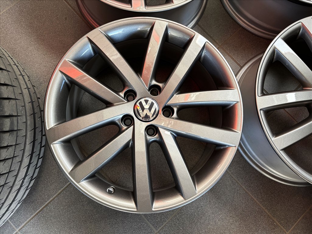 VW Golf 18" 5x112 gyári alufelni eladó 18 coll V VI VII VIII 5 6 7 8 2. kép