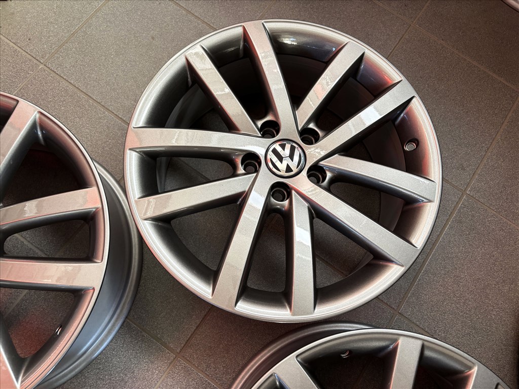 VW Golf 18" 5x112 gyári alufelni eladó 18 coll V VI VII VIII 5 6 7 8 5. kép