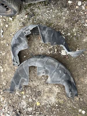 Skoda Karoq Hátsó dobbetét