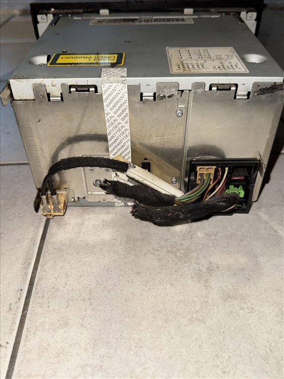 Audi A4 (B6/B7) 2.0 TDI autó rádió  3. kép