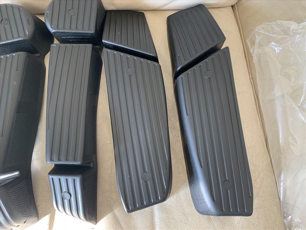 Tesla Model Y kivehető vízálló ajtó zseb betét 4db jó minőségű 20.000 Ft  5. kép