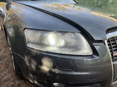 Audi A6 (C6 - 4F) jobb első lámpa 