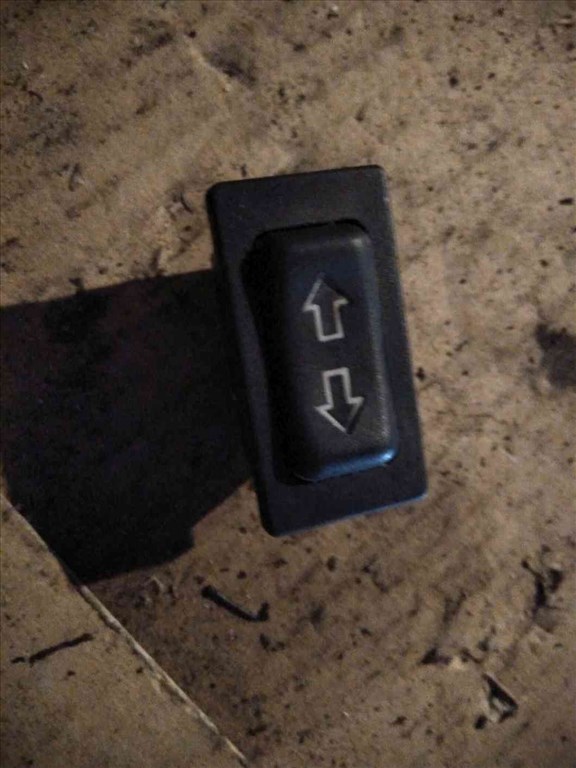 Suzuki Swift II 92-03 Ablakemelõ Kapcsoló 1. kép