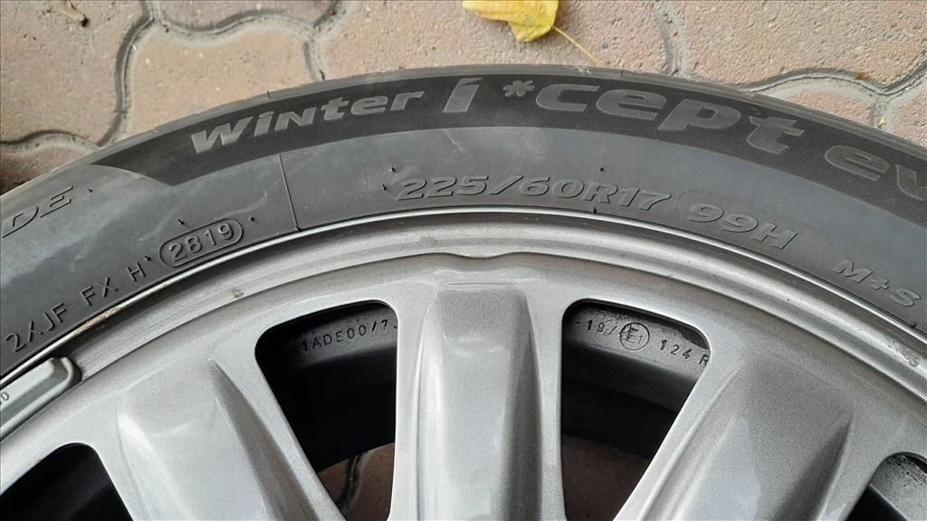 Kia Sportage-Hyundai Tucson 17- es komplett téli kerékszett TPMS-el 3. kép