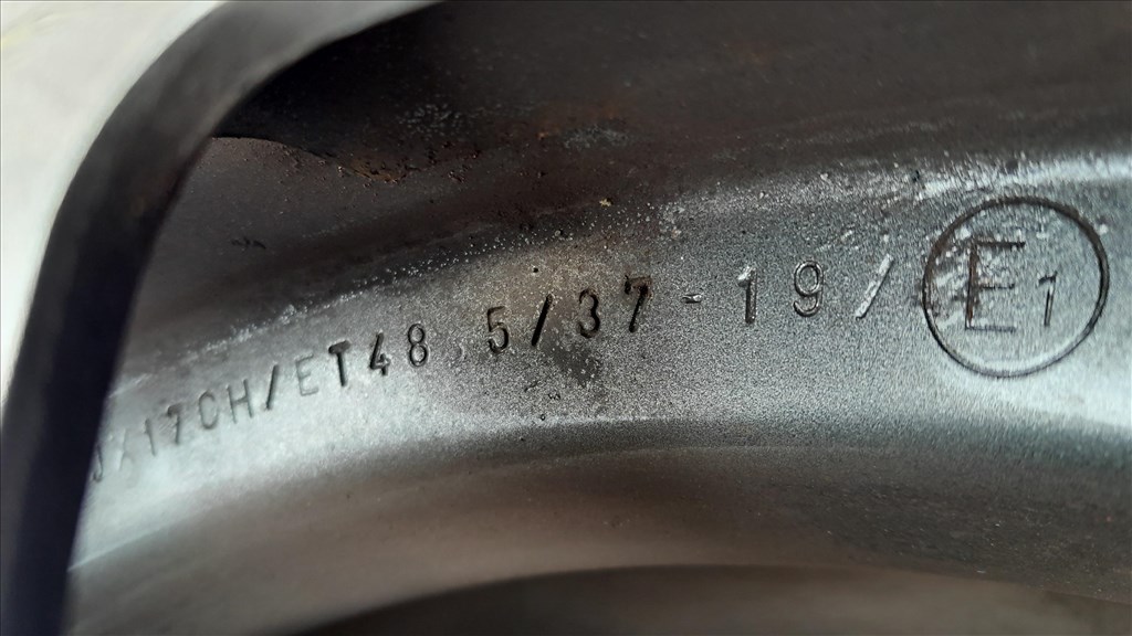 Kia Sportage-Hyundai Tucson 17- es komplett téli kerékszett TPMS-el 10. kép