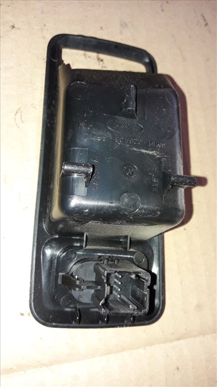 Ford Focus 2.5 Jobb Hátsó Ablakemelõ Kapcsoló 3M51-226A36-AFW 2. kép