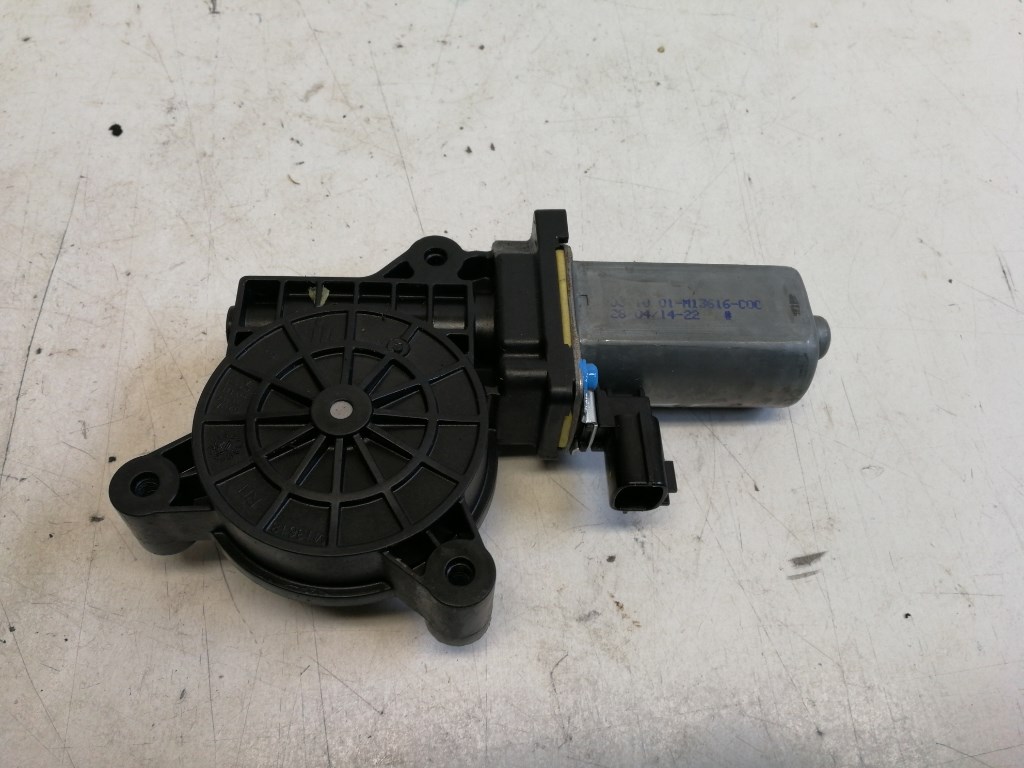 Dacia Logan jobb elsõ ablakemelõ motor 2. kép