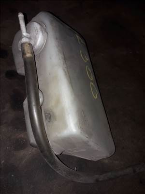 Mitsubishi L300 Kiegyenlítő Tartály