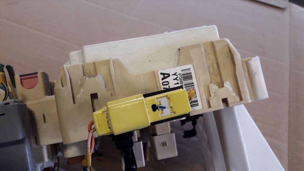 Suzuki SX4 Biztosítéktábla / Relé Tábla 36770-79J31 3. kép