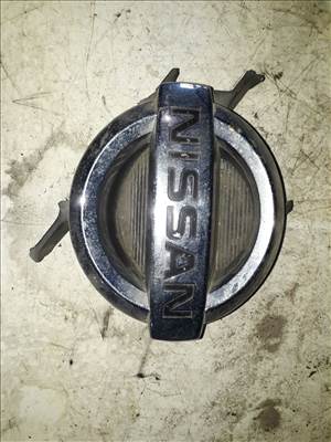 Nissan Navara D40 Felirat / Embléma