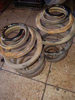 Renault Trafic Hátsó Rugó Pár