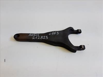 Toyota Auris (E150) kuplung kiemelő villa