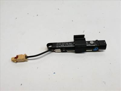 Volkswagen golf plus jobb hátsó antennaerősítő (antenna erősítő) 5M0035577