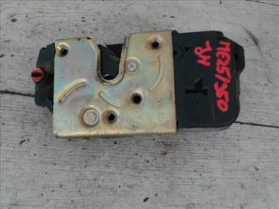 PEUGEOT 306 97-02 Jobb hátsó ajtó zárszerkezet központi záras