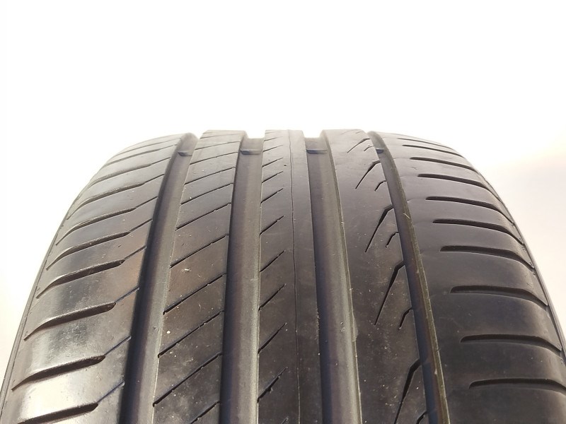 Pirelli Cintruato P7 235/45 R18  1. kép