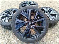 17" Gyári Peugeot 208 208GT alufelni, rajta 205/45 R17 Michelin Primacy4 nyári gumival