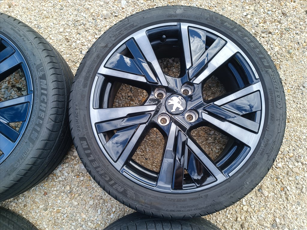  17" Gyári Peugeot 208 208GT alufelni, rajta 205/45 R17 Michelin Primacy4 nyári gumival 5. kép