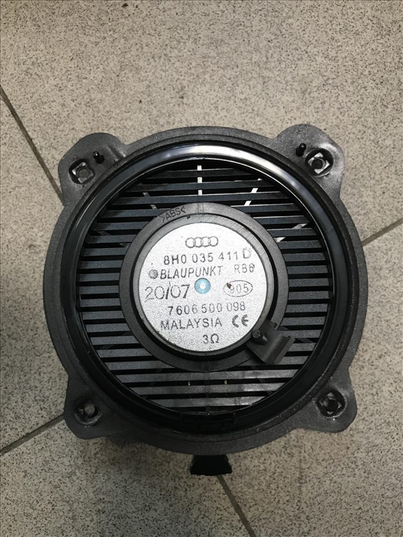 Audi A3 (8P) (3 ajtós) - hátsó hangszóró 8h0035411d 2. kép