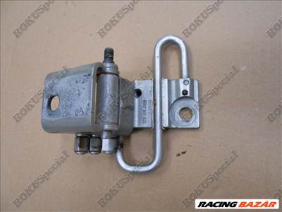 VW Passat B6,B7 2009-2014 Ajtózsanér Jobb első, alsó 3C8831412A,  3C8831412B