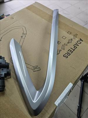 Kia Sportage (NQ5) Lökhárítóba diszlec ajtókeret  86694r2000