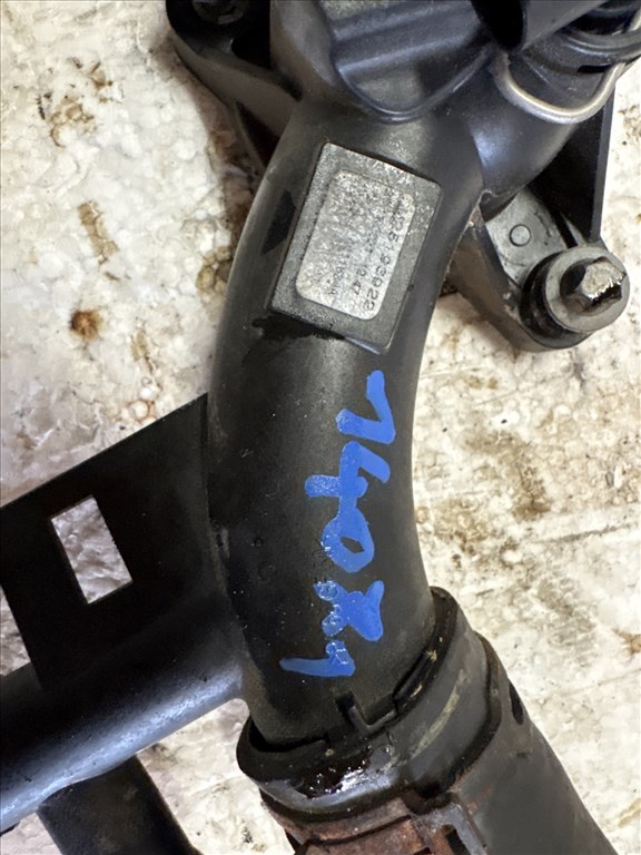 Opel Astra J 2009-2015 Vízcső Csonk 5193922 2. kép