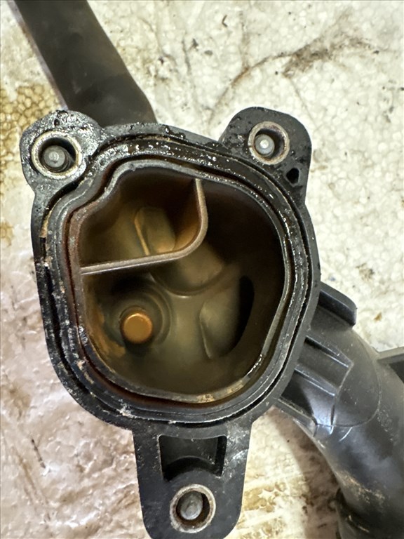 Opel Astra J 2009-2015 Vízcső Csonk 5193922 5. kép