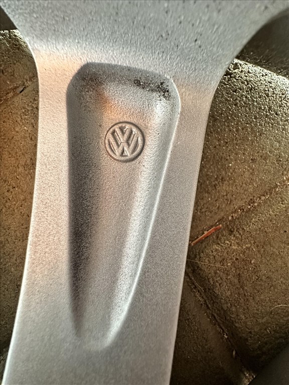  5x112 lyukosztású 7,5J 17" Volkswagen (gyári felni) alufelni 6. kép