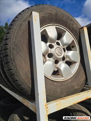  15" használt (gyári felni) alufelni, rajta 255/70 használt Goodyear nyári gumi gumi 