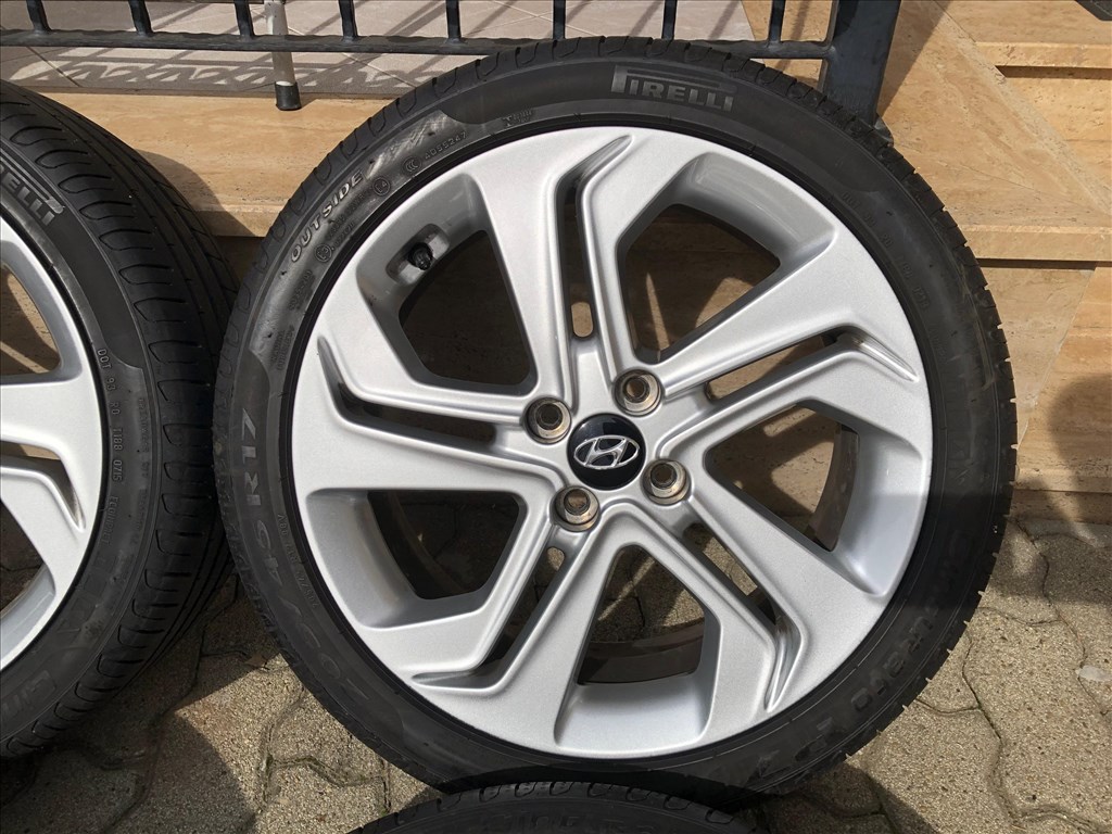 17 colos gyári Hyundai alufelni 4x100 nyári gumi 17 col 7. kép