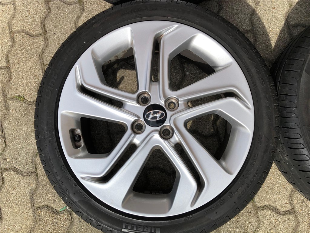 17 colos gyári Hyundai alufelni 4x100 nyári gumi 17 col 8. kép